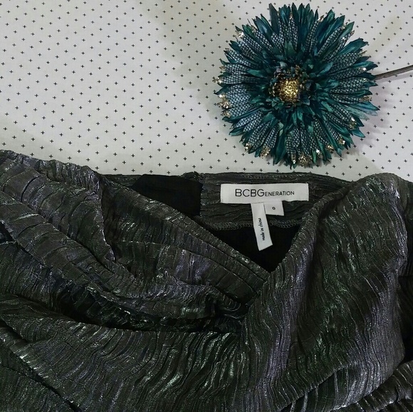 Beautiful black dress - Picture 3 of 3